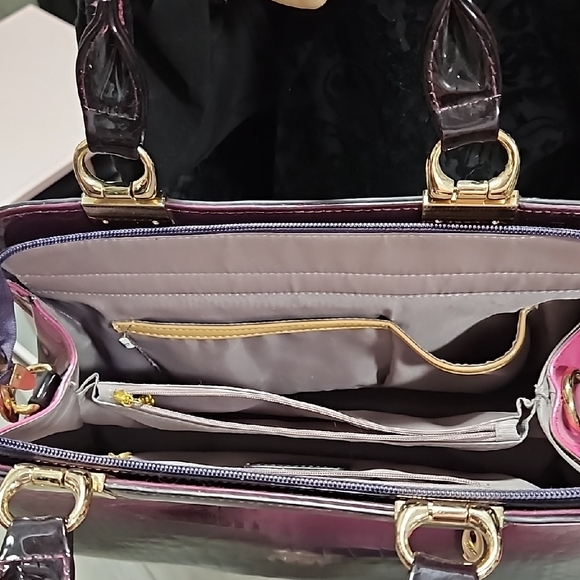 Chic Gradient Pink and Black Handbag - Picture 3 of 4